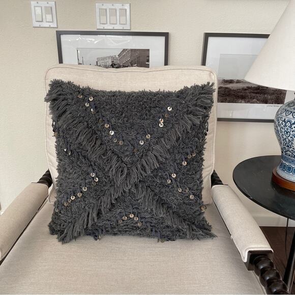 Pottery Barn Moroccan Wedding Blanket Pillow with Down Insert 20 x 20” Bohemian - Picture 2 of 11